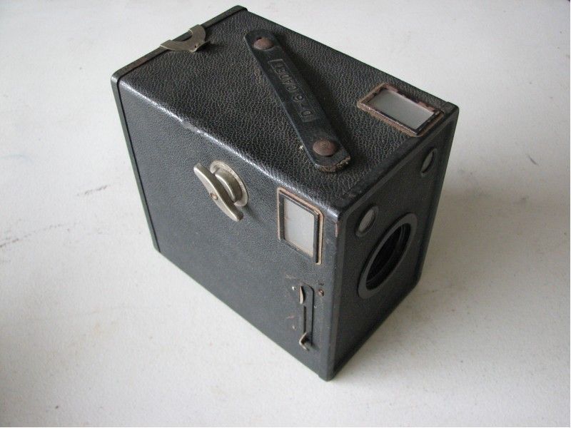 OLD/VINTAGE AGFA D 6 CADET CAMERA  