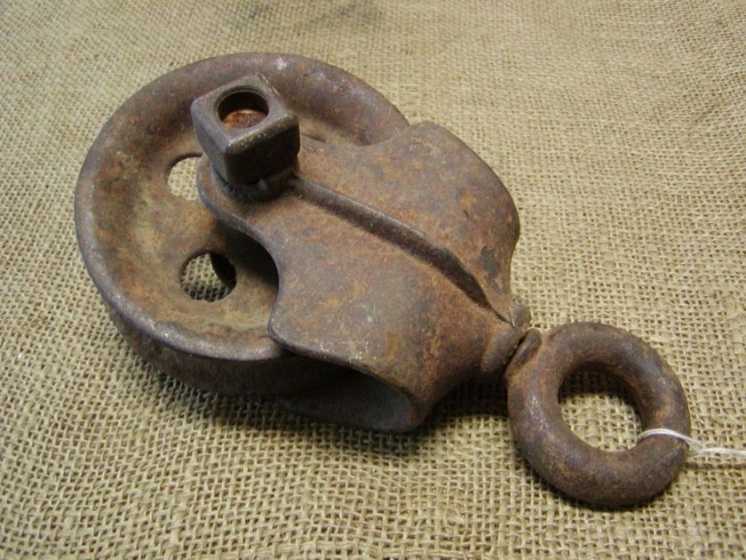 Vintage Cast Iron Pulley  Farm Wheel Antique Old Tools  